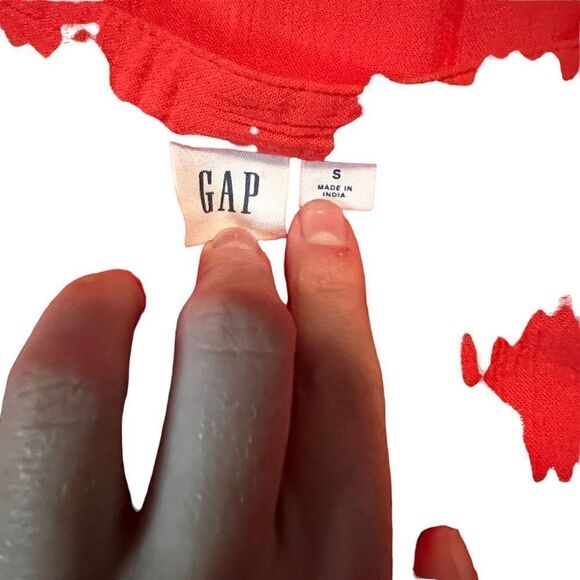 3 for $30! Gap flowy hula red blouse. Size small - Picture 3 of 11